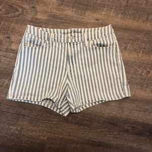 Universal Thread High Waited Striped Shorts